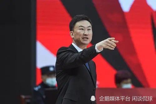 小樱被鸣人扒开腿狂